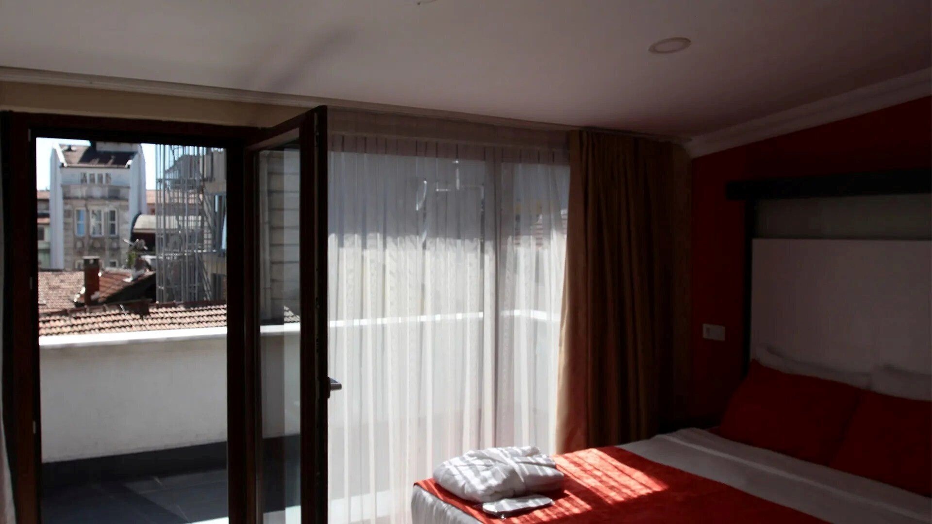 Картинка The Legend Platine Suite 3*